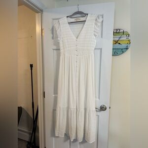 NWOT Iris Bloom White Maxi Dress – Cottagecore Button Front – Ruffle Sleeve L
